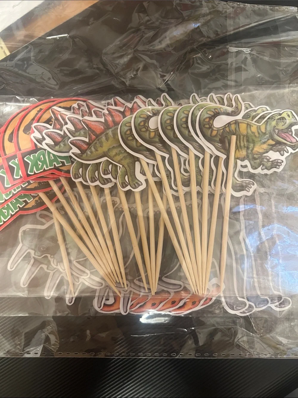 New unopened dinosaur 39pack cupcake decoration s supplies